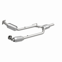 Load image into Gallery viewer, MagnaFlow Exhaust Products 444080 California CARB Direct-Fit Catalytic Converter for Select Ford Thunderbird, Mercury Cougar