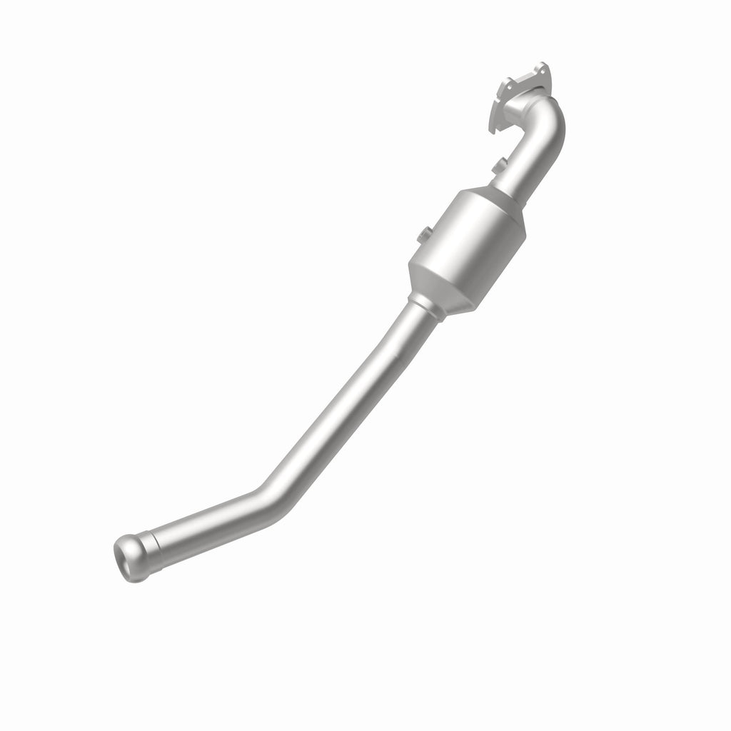 MagnaFlow Exhaust Products 21-251 OEM Grade Direct-Fit Catalytic Converter for Select Dodge Durango, Jeep Grand Cherokee