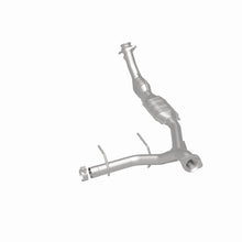 Load image into Gallery viewer, MagnaFlow Exhaust Products 24414 HM Grade Direct-Fit Catalytic Converter for Select Ford Expedition