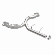 Load image into Gallery viewer, MagnaFlow Exhaust Products 5551470 California CARB Direct-Fit Catalytic Converter for Select Ford F-150
