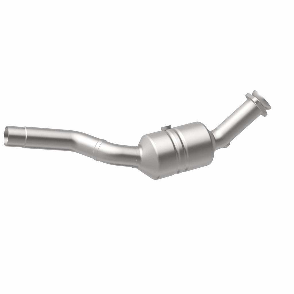 MagnaFlow Exhaust Products 51948 OEM Grade Direct-Fit Catalytic Converter for Select Jaguar XK, Jaguar XKR