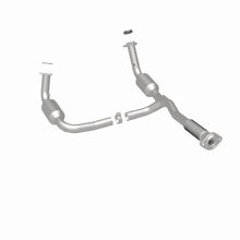 Load image into Gallery viewer, MagnaFlow Exhaust Products 4451172 California CARB Direct-Fit Catalytic Converter for Select Buick Rainier, Chevrolet Trailblazer EXT, GMC Envoy XL, Isuzu Ascender
