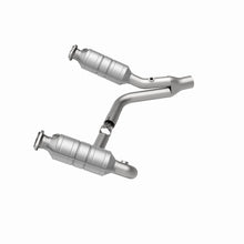 Load image into Gallery viewer, MagnaFlow Exhaust Products 24398 HM Grade Direct-Fit Catalytic Converter for Select Dodge Dakota, Mitsubishi Raider