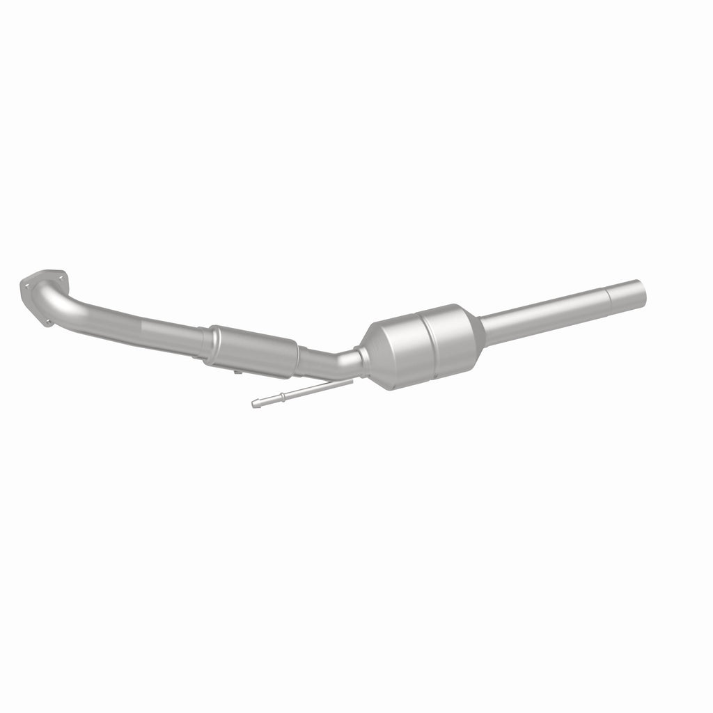 MagnaFlow Exhaust Products 52426 OEM Grade Direct-Fit Catalytic Converter for Select Volkswagen Beetle, Volkswagen Golf, Volkswagen Jetta