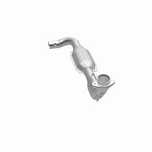 Load image into Gallery viewer, MagnaFlow Exhaust Products 51168 OEM Grade Direct-Fit Catalytic Converter for Select Ford Expedition, Ford F-150, Lincoln Blackwood, Lincoln Navigator