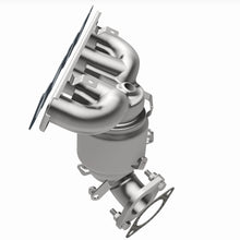 Load image into Gallery viewer, MagnaFlow Exhaust Products 5531081 California CARB Manifold Catalytic Converter for Select Kia Forte