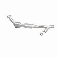 Load image into Gallery viewer, MagnaFlow Exhaust Products 447130 California CARB Direct-Fit Catalytic Converter for Select Ford Expedition, Ford F-150, Ford F-250, Lincoln Navigator