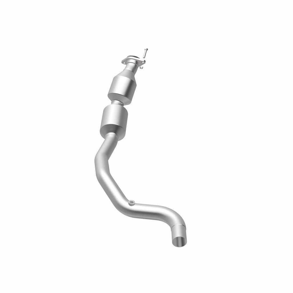 MagnaFlow Exhaust Products 21-535 OEM Grade Direct-Fit Catalytic Converter for Select Land Rover Range Rover, Land Rover Range Rover Sport