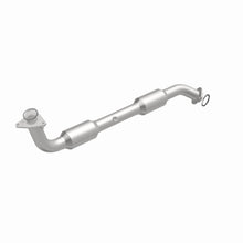 Load image into Gallery viewer, MagnaFlow Exhaust Products 5582633 California CARB Direct-Fit Catalytic Converter for Select Lexus LX570, Toyota Land Cruiser