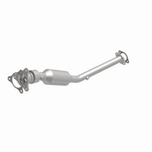 Load image into Gallery viewer, MagnaFlow Exhaust Products 5461905 California CARB Direct-Fit Catalytic Converter for Select Chevrolet Cobalt, Chevrolet HHR, Saturn Ion