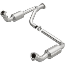 Load image into Gallery viewer, MagnaFlow Exhaust Products 4451420 California CARB Direct-Fit Catalytic Converter for Select Cadillac Escalade, Chevrolet Tahoe, GMC Yukon