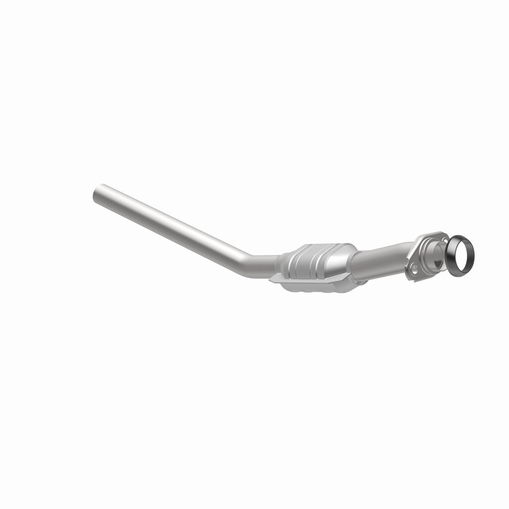 MagnaFlow Exhaust Products 93275 Standard Grade Direct-Fit Catalytic Converter for Select Chrysler Town & Country, Dodge Caravan, Dodge Grand Caravan, Plymouth Grand Voyager, Plymouth Voyager
