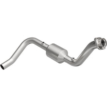 Load image into Gallery viewer, MagnaFlow Exhaust Products 4651497 California CARB Direct-Fit Catalytic Converter for Select Dodge Durango