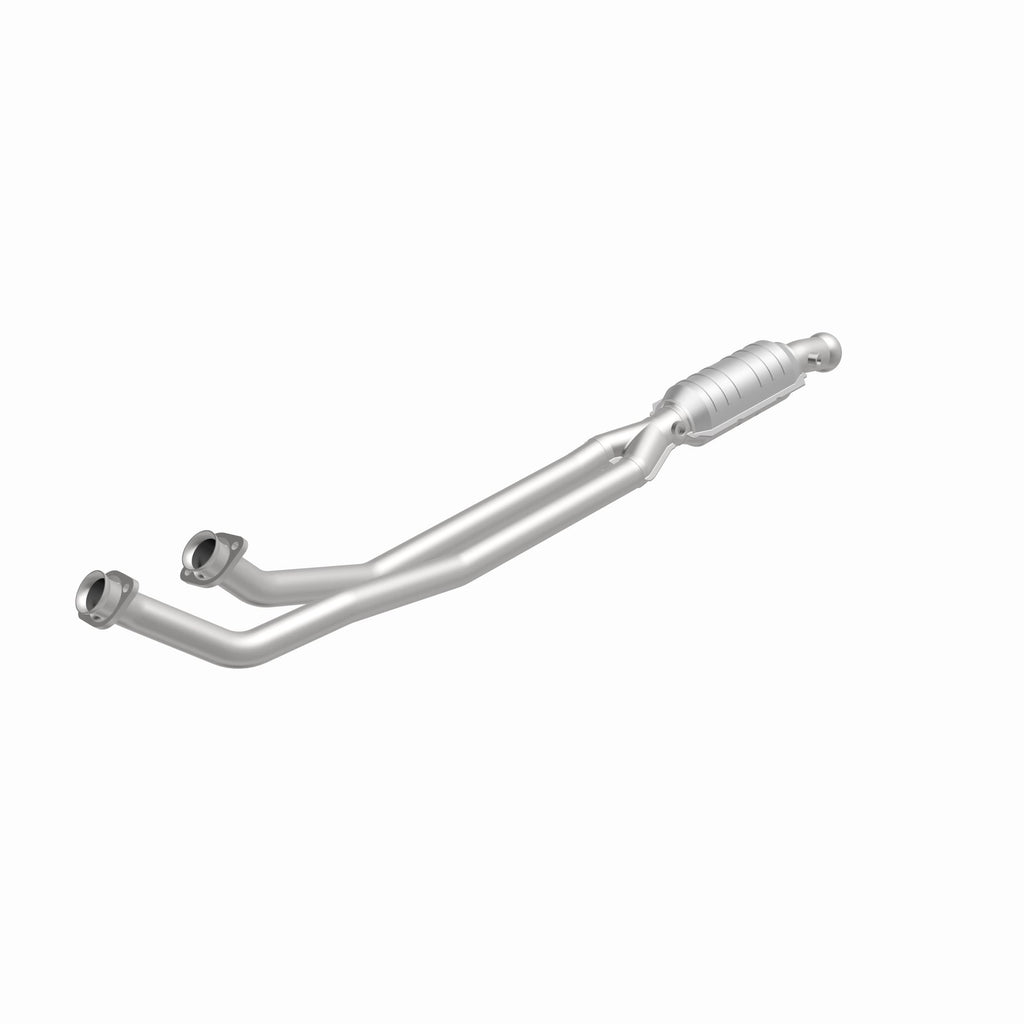 MagnaFlow Exhaust Products 23954 HM Grade Direct-Fit Catalytic Converter for Select Volvo 960, Volvo S90, Volvo V90