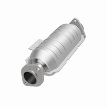Load image into Gallery viewer, MagnaFlow Exhaust Products 23876 HM Grade Direct-Fit Catalytic Converter for Select Hyundai Elantra, Hyundai Tiburon, Kia Sportage