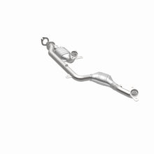 Load image into Gallery viewer, MagnaFlow Exhaust Products 441122 California CARB Direct-Fit Catalytic Converter for Select Lincoln Continental