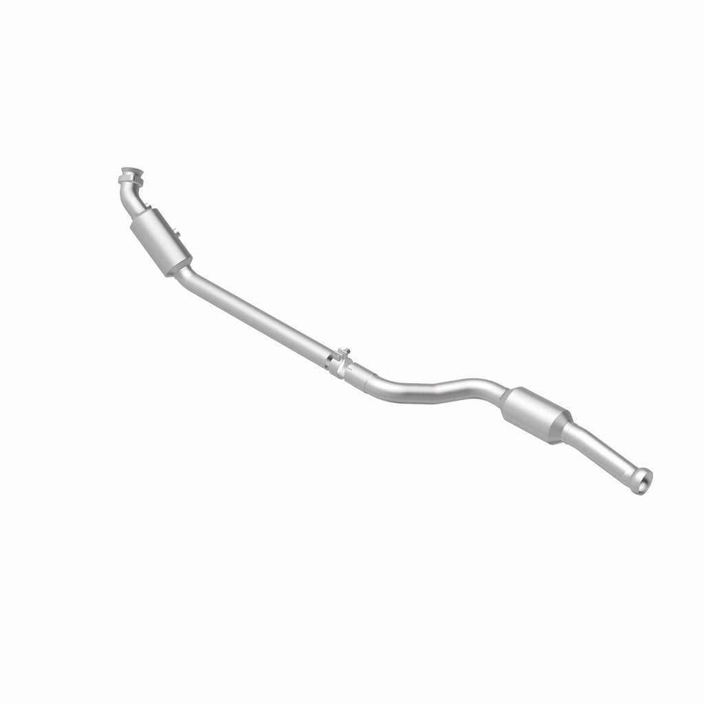 MagnaFlow Exhaust Products 21-563 OEM Grade Direct-Fit Catalytic Converter for Select Mercedes-Benz CLS550