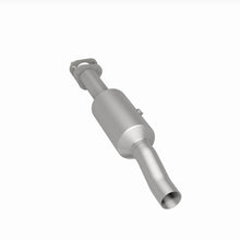 Load image into Gallery viewer, MagnaFlow Exhaust Products 280446 OEM Grade Direct-Fit Catalytic Converter for Select Ford E-450 Super Duty