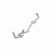 Load image into Gallery viewer, MagnaFlow Exhaust Products 447163 California CARB Direct-Fit Catalytic Converter for Select Toyota Sienna