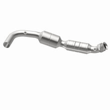 Load image into Gallery viewer, MagnaFlow Exhaust Products 51311 OEM Grade Direct-Fit Catalytic Converter for Select Ford E-150, Ford E-150 Club Wagon, Ford E-250
