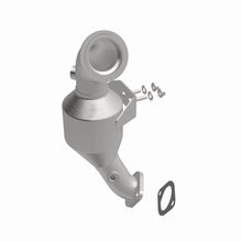 Load image into Gallery viewer, MagnaFlow Exhaust Products 5551837 California CARB Direct-Fit Catalytic Converter for Select Ford Edge, Ford Explorer