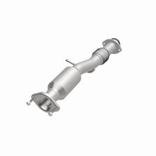 Load image into Gallery viewer, MagnaFlow Exhaust Products 280096 OEM Grade Direct-Fit Catalytic Converter for Select Toyota Highlander
