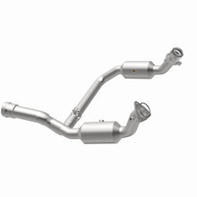 Load image into Gallery viewer, MagnaFlow Exhaust Products 280211 OEM Grade Direct-Fit Catalytic Converter for Select Cadillac Escalade, Cadillac Escalade ESV, Chevrolet Silverado 1500, Chevrolet Silverado LTD, Chevrolet Suburban, Chevrolet Tahoe, GMC Sierra 1500, GMC Sierra Limited,