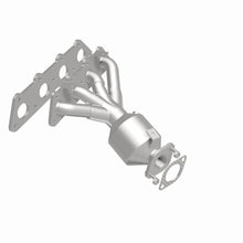 Load image into Gallery viewer, MagnaFlow Exhaust Products 5531429 California CARB Manifold Catalytic Converter for Select Hyundai Accent, Hyundai Veloster, Kia Rio, Kia Soul