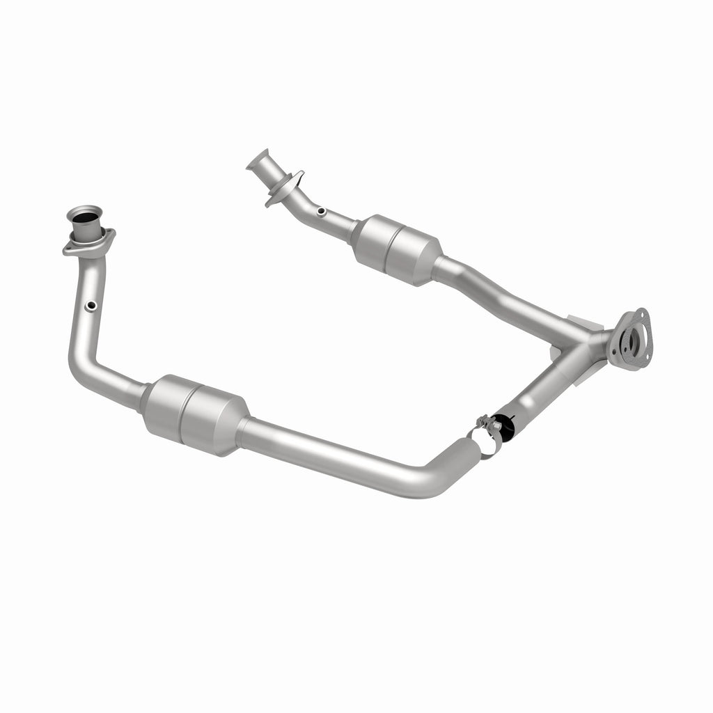 MagnaFlow Exhaust Products 51378 OEM Grade Direct-Fit Catalytic Converter for Select Ford E-150, Ford E-150 Club Wagon, Ford E-150 Econoline, Ford E-150 Econoline Club Wagon, Ford E-250, Ford E-250 Econoline, Ford E-350 Club Wagon, Ford E-350 Econoline