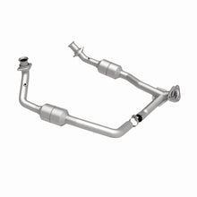 Load image into Gallery viewer, MagnaFlow Exhaust Products 51378 OEM Grade Direct-Fit Catalytic Converter for Select Ford E-150, Ford E-150 Club Wagon, Ford E-150 Econoline, Ford E-150 Econoline Club Wagon, Ford E-250, Ford E-250 Econoline, Ford E-350 Club Wagon, Ford E-350 Econoline