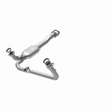 Load image into Gallery viewer, MagnaFlow Exhaust Products 23457 HM Grade Direct-Fit Catalytic Converter for Select Chevrolet C1500, Chevrolet C2500, Chevrolet K1500, Chevrolet K2500, GMC C1500, GMC C2500, GMC K1500, GMC K2500