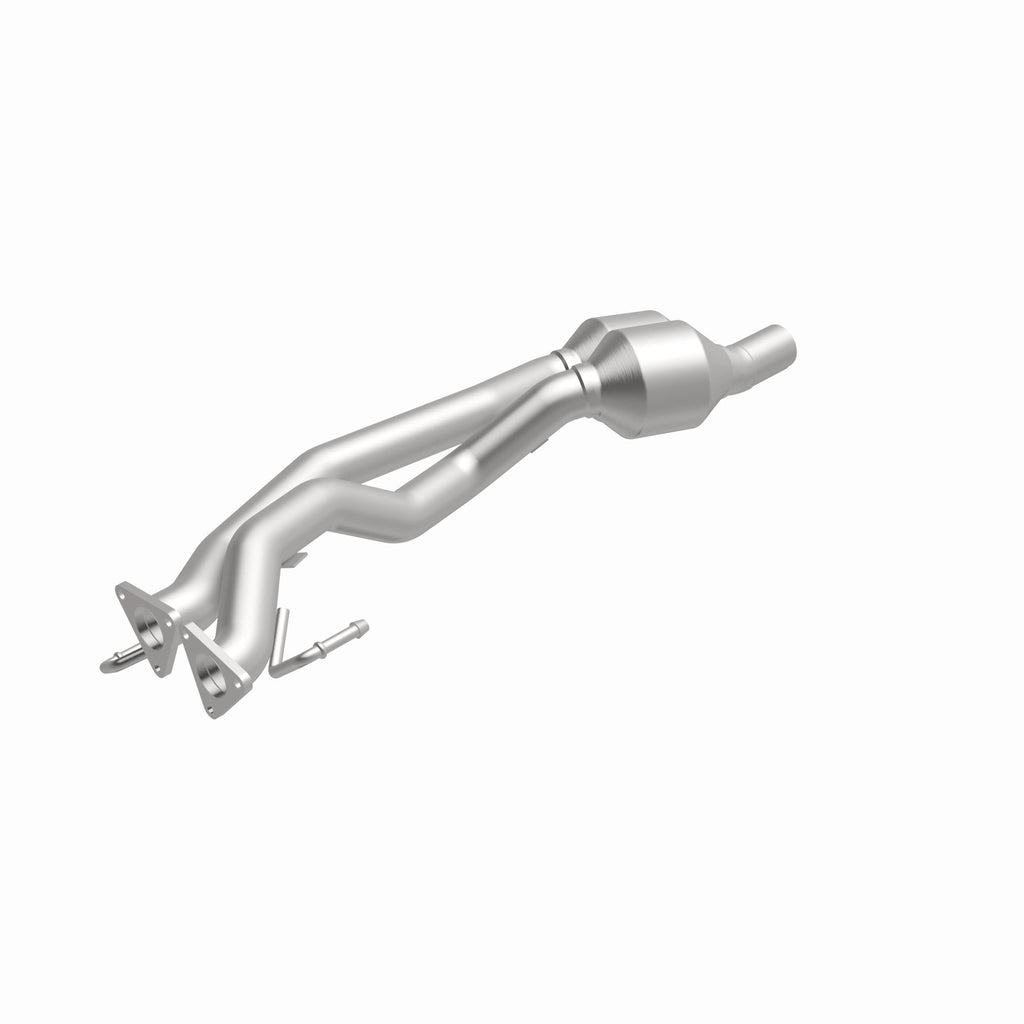 MagnaFlow Exhaust Products 5491957 California CARB Direct-Fit Catalytic Converter for Select Audi Q7, Volkswagen Touareg