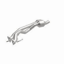 Load image into Gallery viewer, MagnaFlow Exhaust Products 5491957 California CARB Direct-Fit Catalytic Converter for Select Audi Q7, Volkswagen Touareg