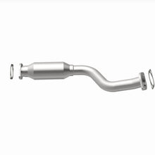 Load image into Gallery viewer, MagnaFlow Exhaust Products 5571317 California CARB Direct-Fit Catalytic Converter for Select Nissan Rogue, Nissan Rogue Select