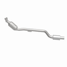 Load image into Gallery viewer, MagnaFlow Exhaust Products 5561265 California CARB Direct-Fit Catalytic Converter for Select Mercedes-Benz C230, Mercedes-Benz C280, Mercedes-Benz C350, Mercedes-Benz CLK350, Mercedes-Benz CLK550