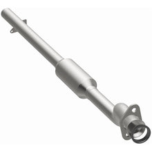 Load image into Gallery viewer, MagnaFlow Exhaust Products 3391438 California CARB Direct-Fit Catalytic Converter for Select Chevrolet Lumina APV, Oldsmobile Silhouette, Pontiac Trans Sport