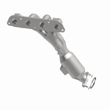 Load image into Gallery viewer, MagnaFlow Exhaust Products 22-119 OEM Grade Manifold Catalytic Converter for Select Mazda MX-5 Miata