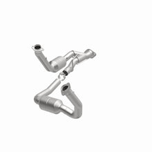 Load image into Gallery viewer, MagnaFlow Exhaust Products 24490 HM Grade Direct-Fit Catalytic Converter for Select Jeep Commander, Jeep Grand Cherokee