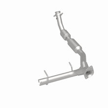 Load image into Gallery viewer, MagnaFlow Exhaust Products 4583029 California CARB Direct-Fit Catalytic Converter for Select Lincoln Navigator