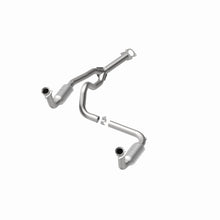 Load image into Gallery viewer, MagnaFlow Exhaust Products 49063 OEM Grade Direct-Fit Catalytic Converter for Select Chevrolet Express 1500, Chevrolet Express 2500, Chevrolet Express 3500, GMC Savana 1500, GMC Savana 2500, GMC Savana