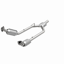 Load image into Gallery viewer, MagnaFlow Exhaust Products 444080 California CARB Direct-Fit Catalytic Converter for Select Ford Thunderbird, Mercury Cougar