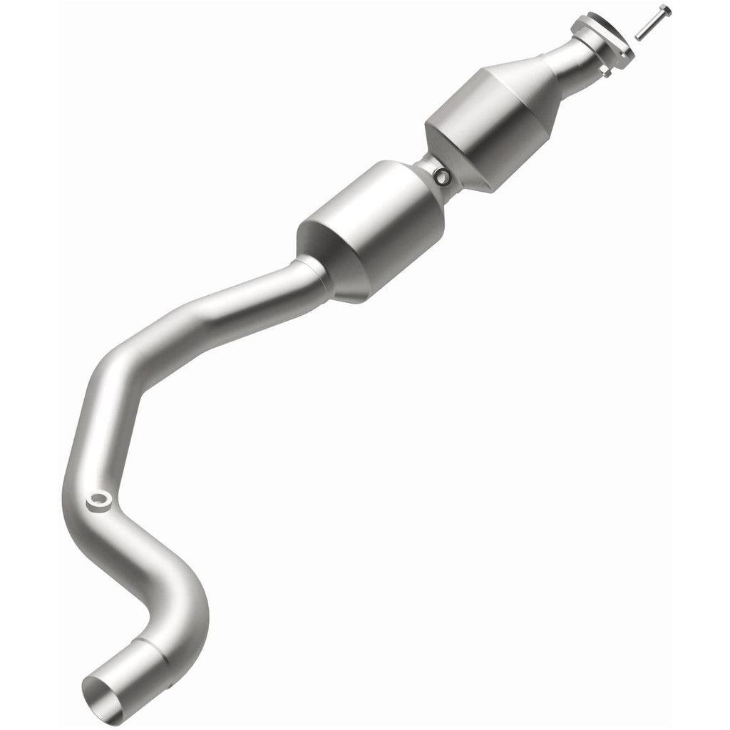 MagnaFlow Exhaust Products 21-535 OEM Grade Direct-Fit Catalytic Converter for Select Land Rover Range Rover, Land Rover Range Rover Sport