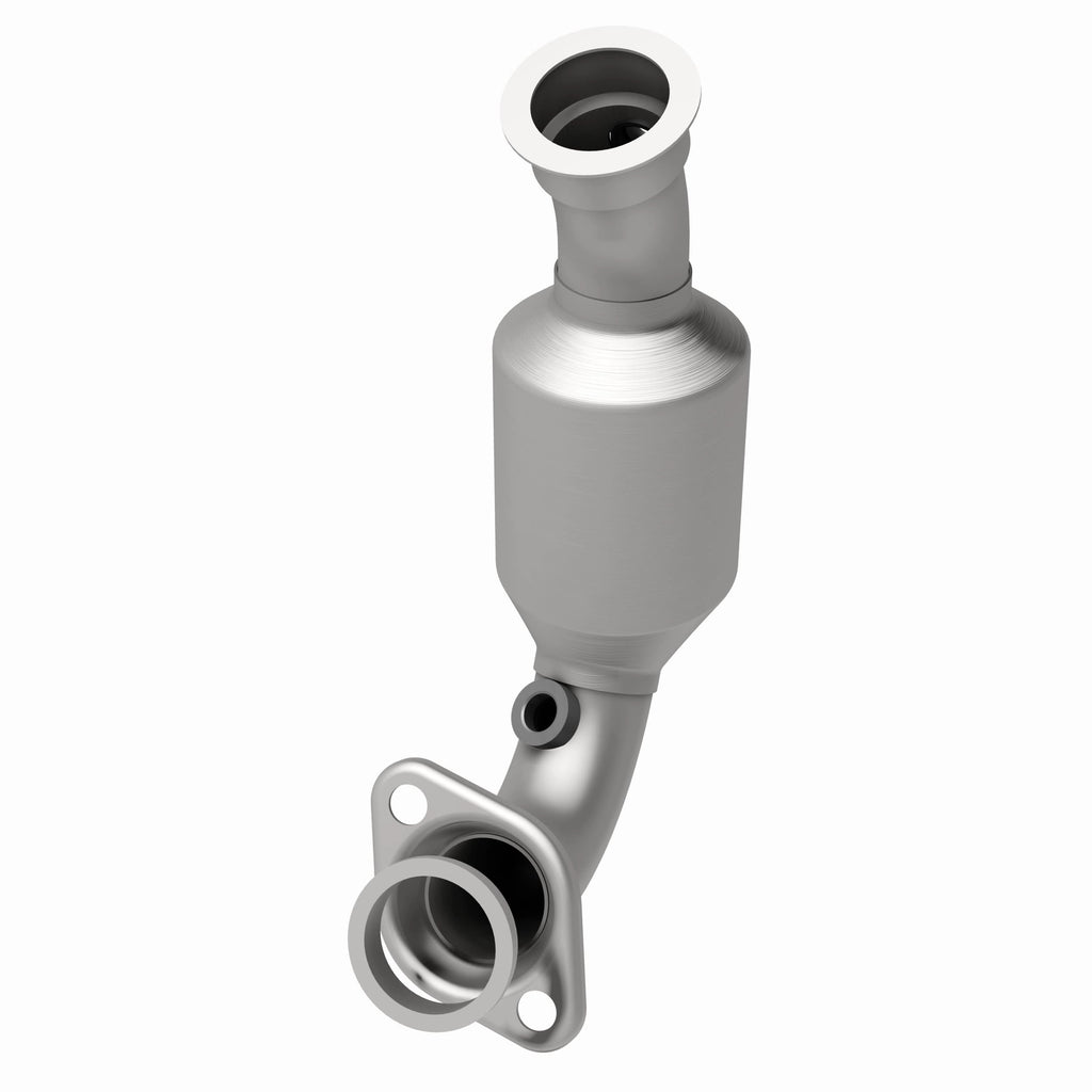MagnaFlow Exhaust Products 49745 OEM Grade Direct-Fit Catalytic Converter for Select Jeep Liberty