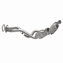 Load image into Gallery viewer, MagnaFlow Exhaust Products 4451631 California CARB Direct-Fit Catalytic Converter for Select Ford F-250 Super Duty