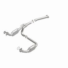 Load image into Gallery viewer, MagnaFlow Exhaust Products 4451211 California CARB Direct-Fit Catalytic Converter for Select Chevrolet Express 1500, Chevrolet Express 2500, GMC Savana 1500, GMC Savana