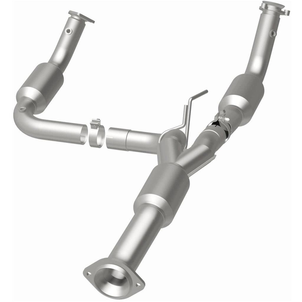 MagnaFlow Exhaust Products 5582812 California CARB Direct-Fit Catalytic Converter for Select Chevrolet Silverado HD, Chevrolet Silverado HD, GMC Sierra HD, GMC Sierra HD