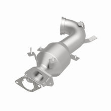 Load image into Gallery viewer, MagnaFlow Exhaust Products 21-697 OEM Grade Direct-Fit Catalytic Converter for Select Fiat 500L, Fiat 500X, Jeep Renegade