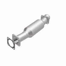 Load image into Gallery viewer, MagnaFlow Exhaust Products 3391425 California CARB Direct-Fit Catalytic Converter for Select International Scout II