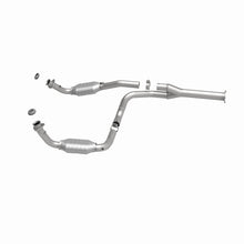 Load image into Gallery viewer, MagnaFlow Exhaust Products 51510 OEM Grade Direct-Fit Catalytic Converter for Select Chevrolet Express 1500, GMC Savana