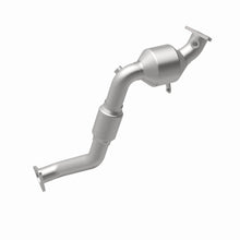 Load image into Gallery viewer, MagnaFlow Exhaust Products 5582585 California CARB Direct-Fit Catalytic Converter for Select Audi Q7, Volkswagen Touareg